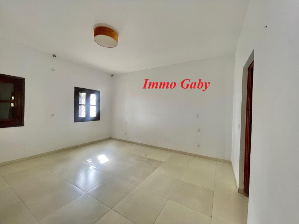 Image 17 de la réf. V0630