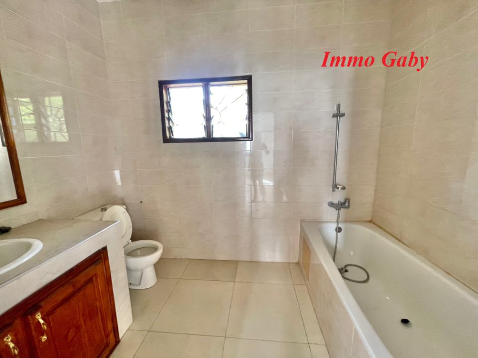 Image 27 de la réf. V0630