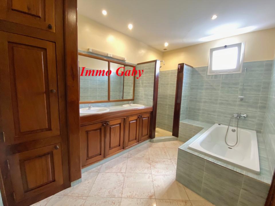 Image 14 de la réf. V0633