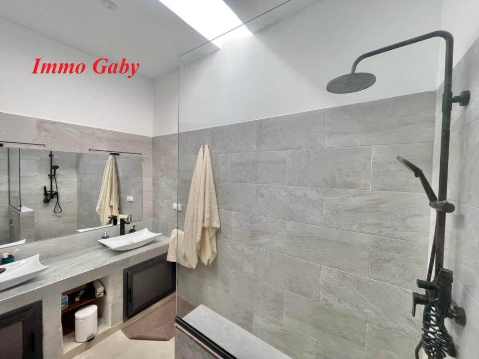 Image 15 de la réf. V0637